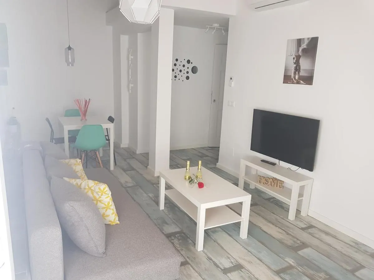 Apt 6 - Apartamento En La Playa De El Palo Малага 0*,